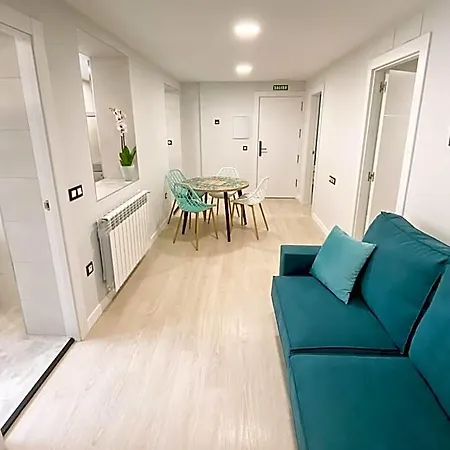 Apart Otel Pregonero Urban - Azul 4*