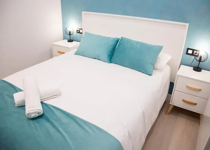 Pregonero Urban - Azul Appart hôtel Soria